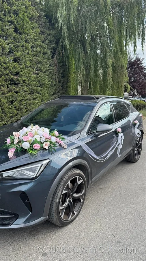 Manolya Gelin Araba Süsü