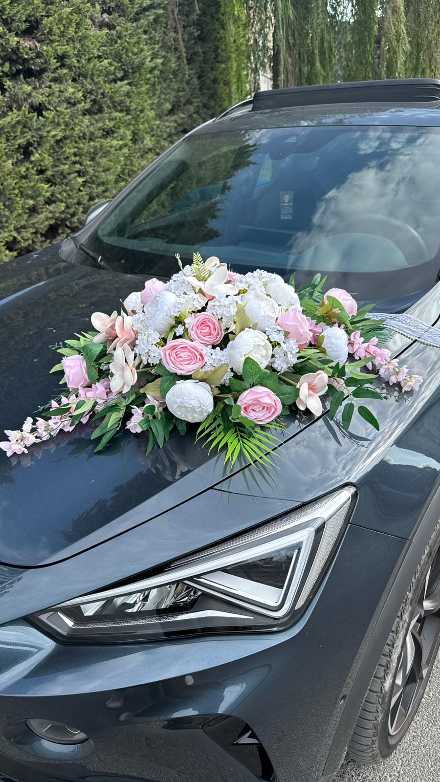 Manolya Gelin Araba Süsü