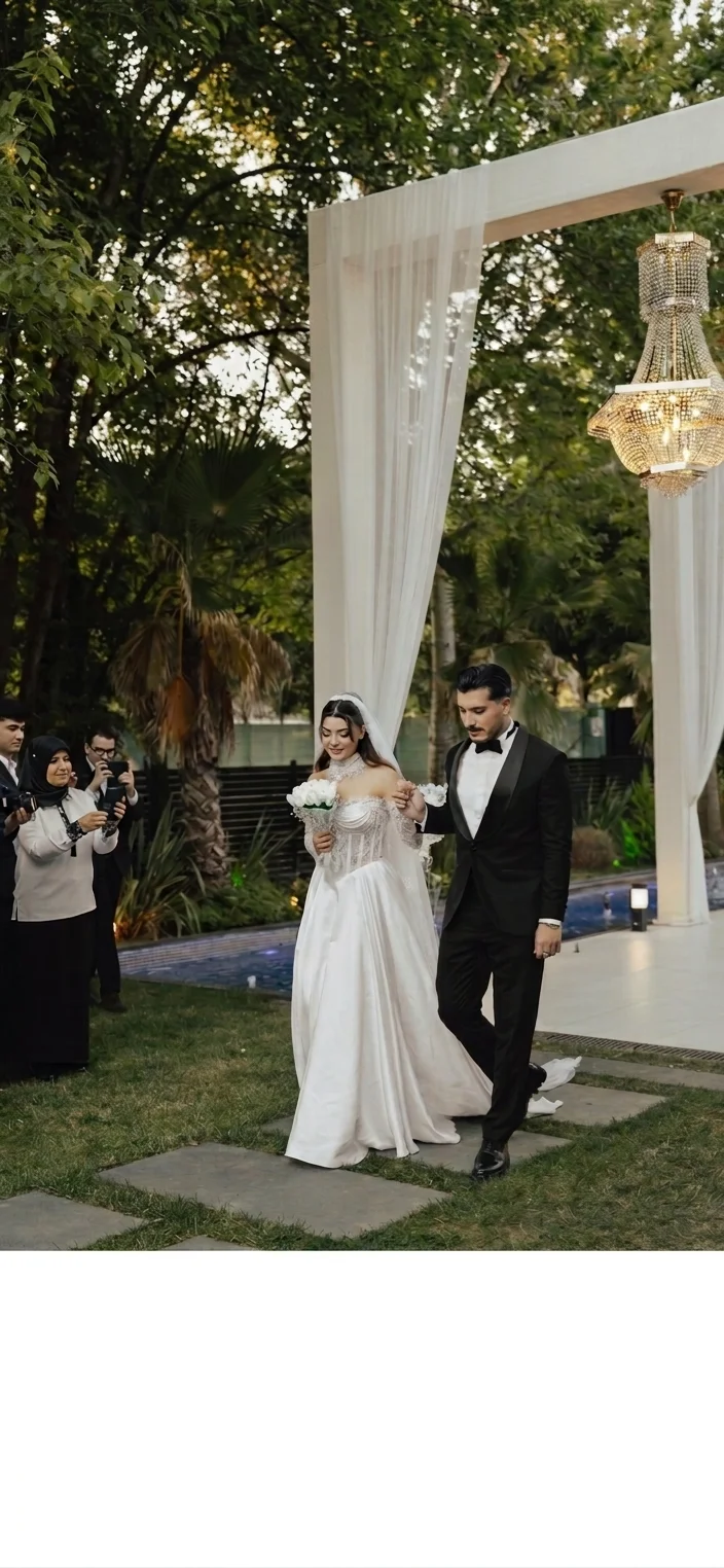 Buse Ünlü 
